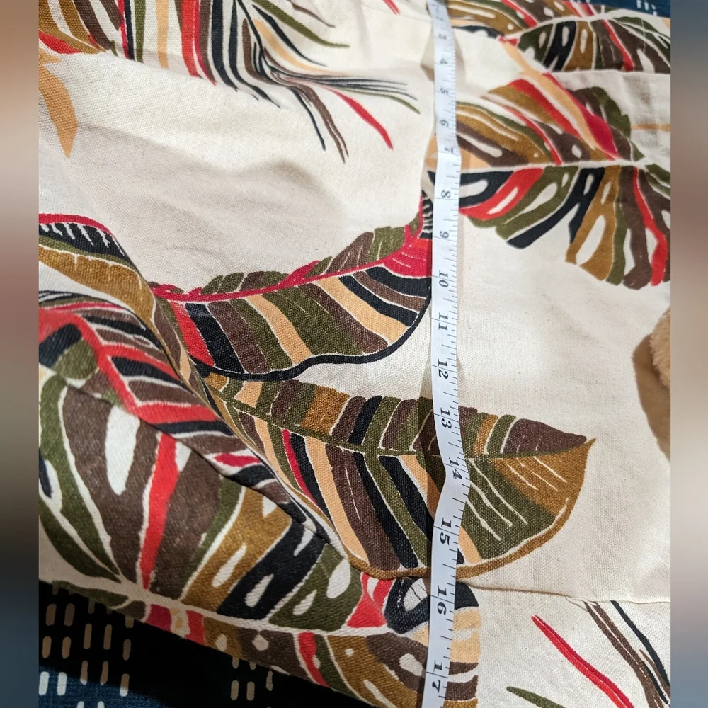 Eccolo canvas and leather tropical‎ palm leaves print beach tote pompom accent